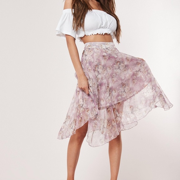 MISSGUIDED Purple floral shimmer frill hem skirt - Picture 1 of 4